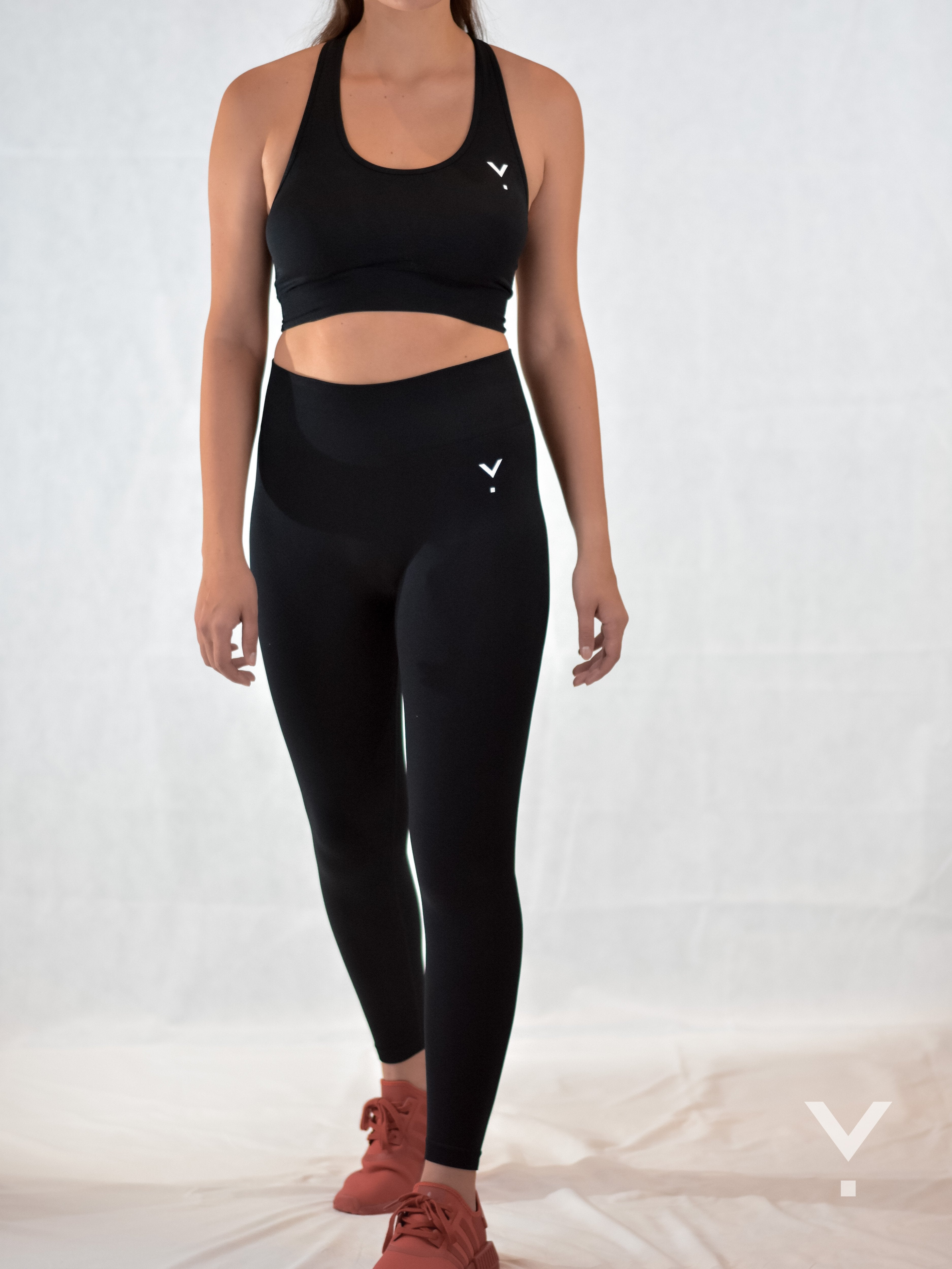 Reflex Sports Bra Black - Sports Bras | AVAYOS