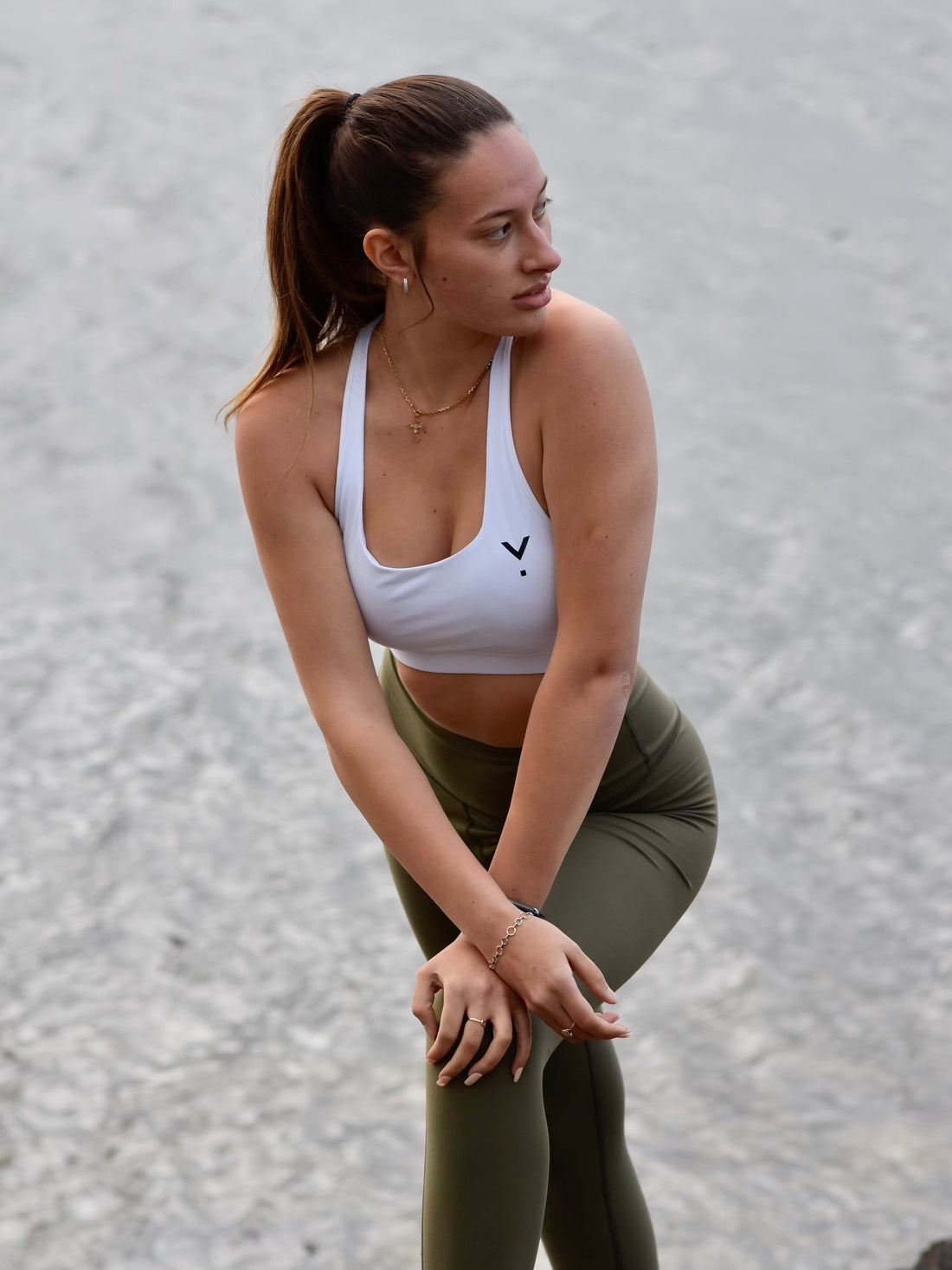 Robust Sports Bra White - Sports Bras | AVAYOS