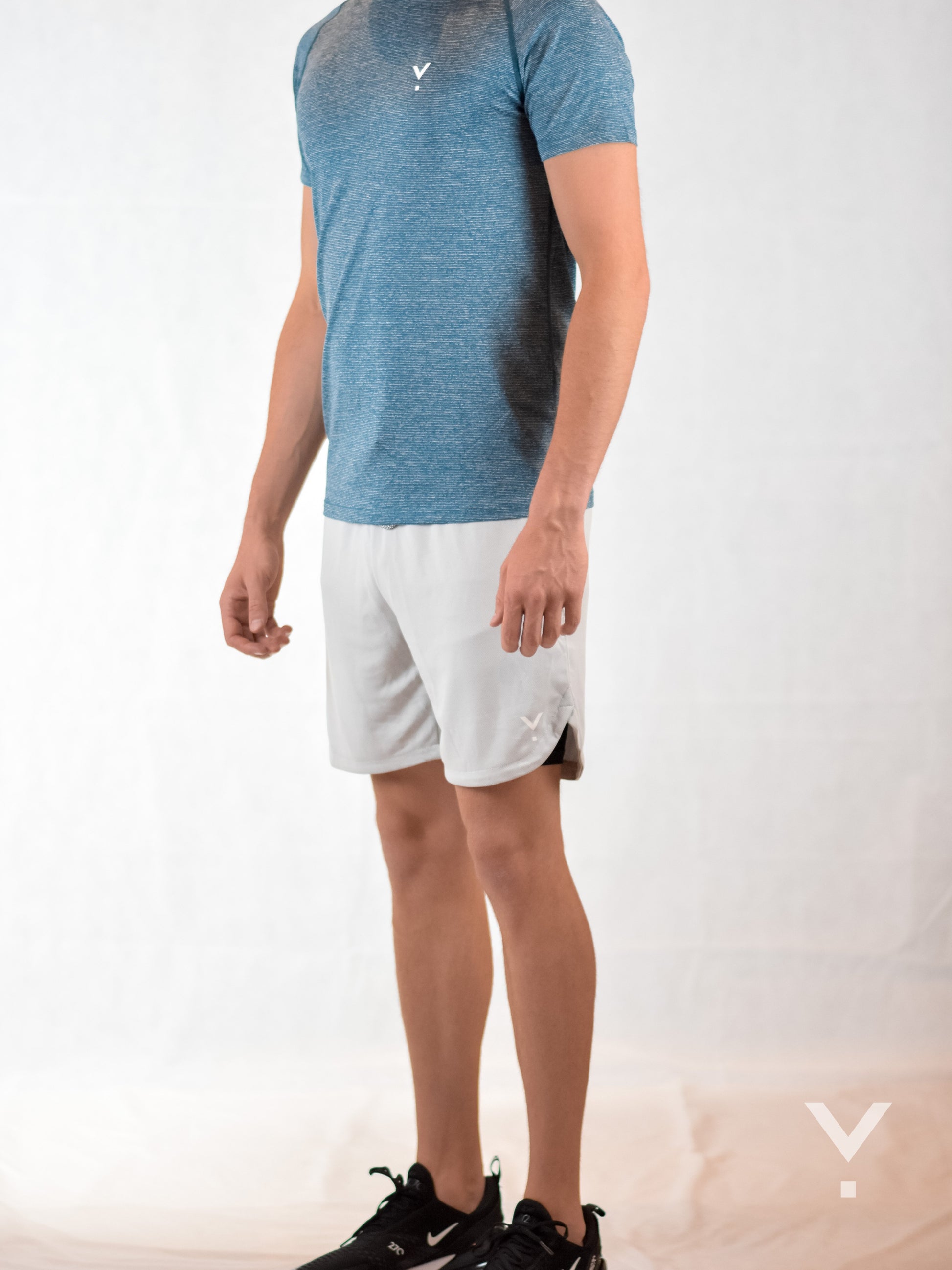 Bold T-Shirt Navy - Mens T-shirts | AVAYOS